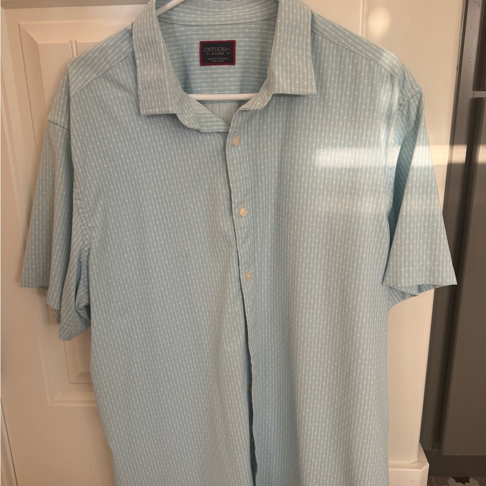 UNTUCKit Blue Casual Button Down Shirt Lightweight Comfort